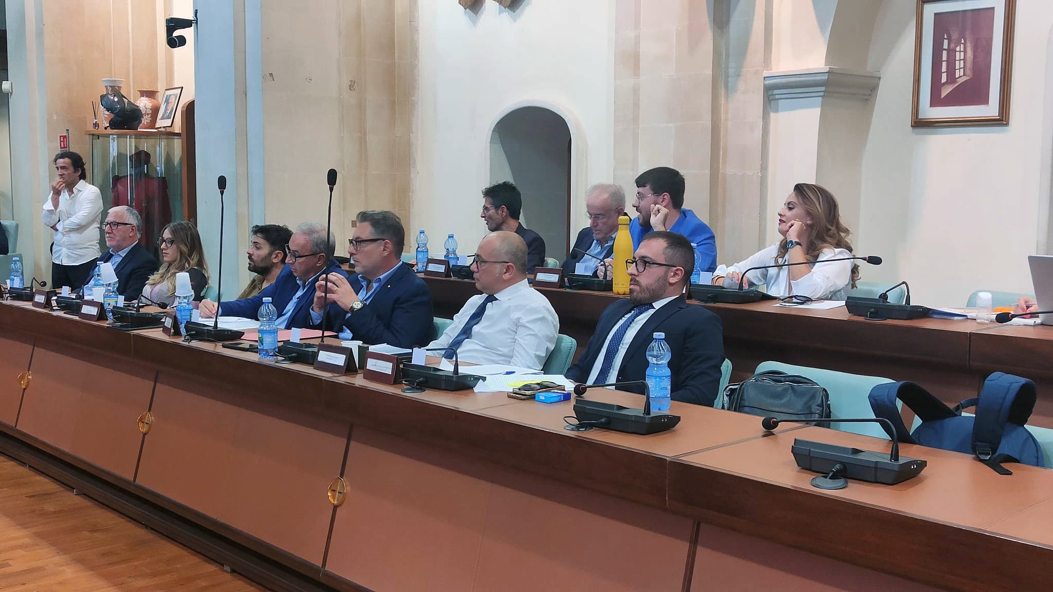 Tavernise rompe un altro argine: nella maggioranza Stasi si apre una nuova crepa