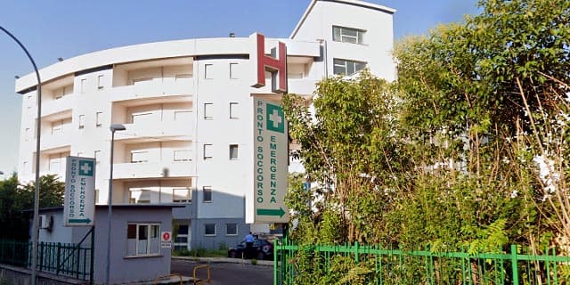 Castrovillari in difesa del suo ospedale: il 27 dicembre una fiaccolata per il “Ferrari”