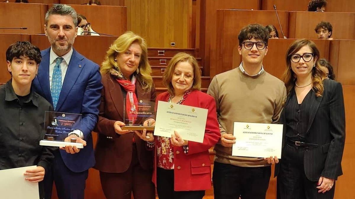 Il Majorana di Co-Ro ottiene il premio regionale "Ti Sbullu!"