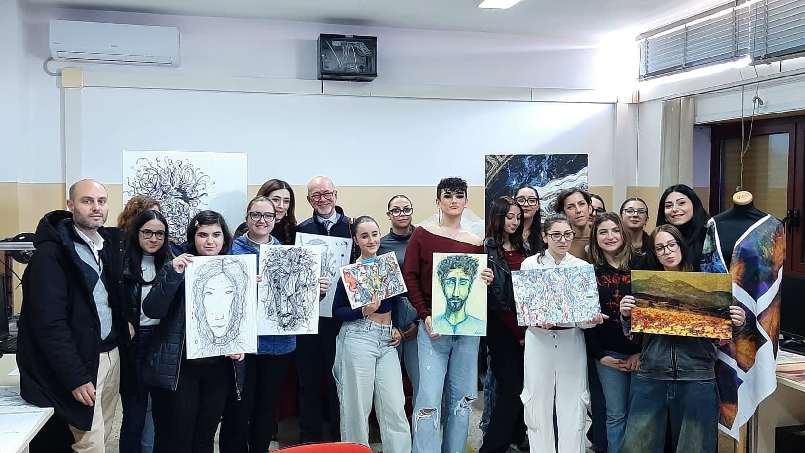 Il Maestro Aloise incontra gli studenti dell’indirizzo Moda all’Ipseoa Ipsia di Castrovillari
