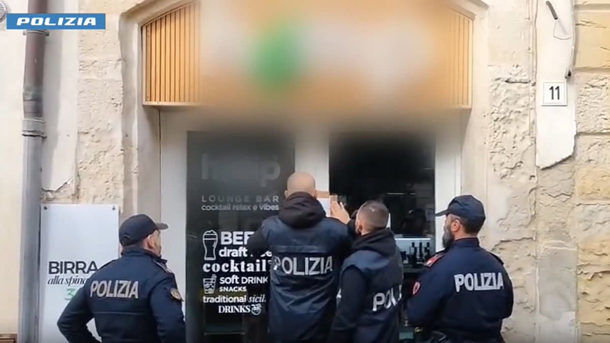Spaccio di stupefacenti, sequestrati 3 cannabis shop nella nostra Provincia - VIDEO
