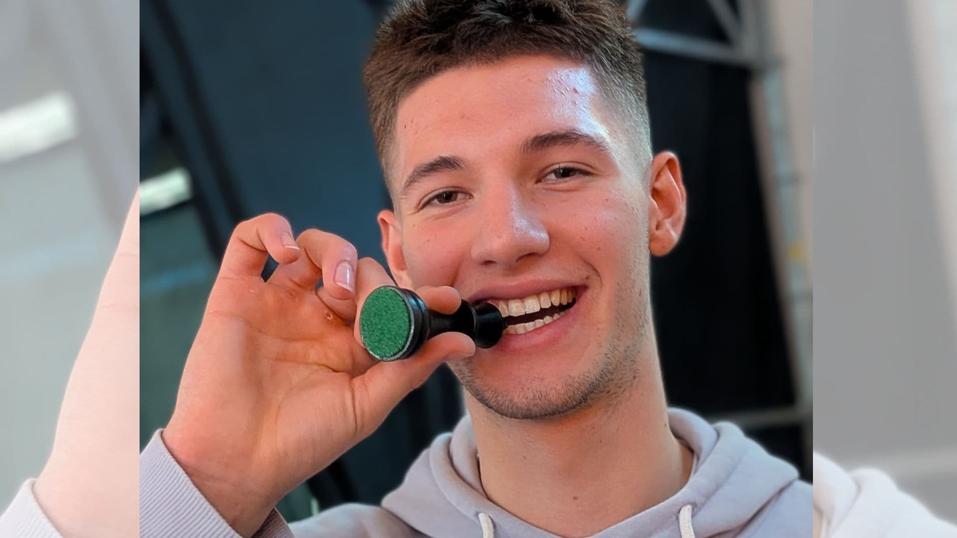 Lo studente Danylo Lipskyi vince il torneo di scacchi organizzato dalla Rete Regis