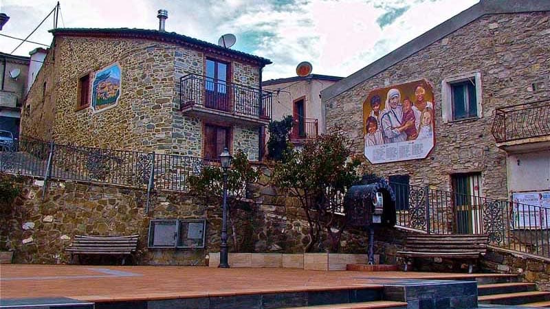 Plataci racconta la “restanza”: su Rai 3 Calabria l’anima arbëreshe che resiste al tempo