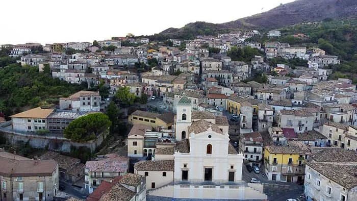 Lungro: la minoranza abbandona il Consiglio comunale