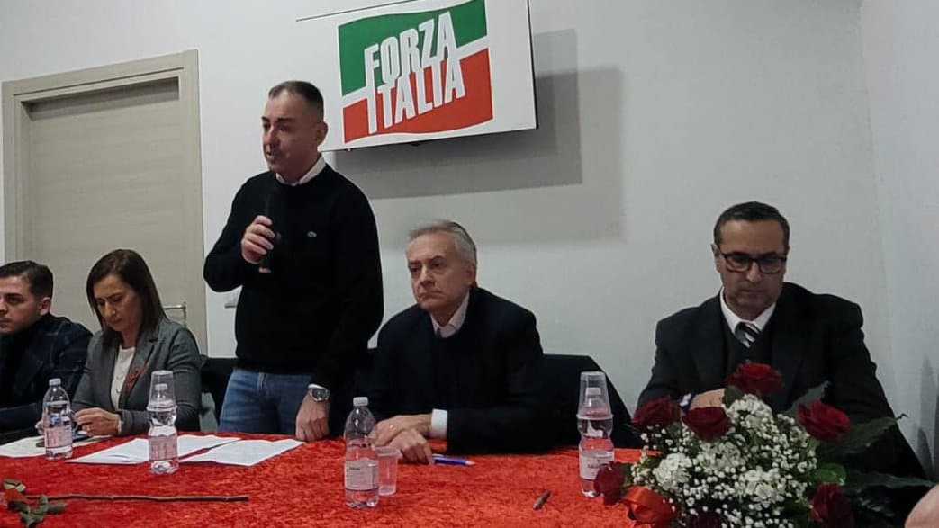Caso Polizia municipale a Cassano, Forza Italia ci mette il carico e va a spaccare ancor di più la minoranza