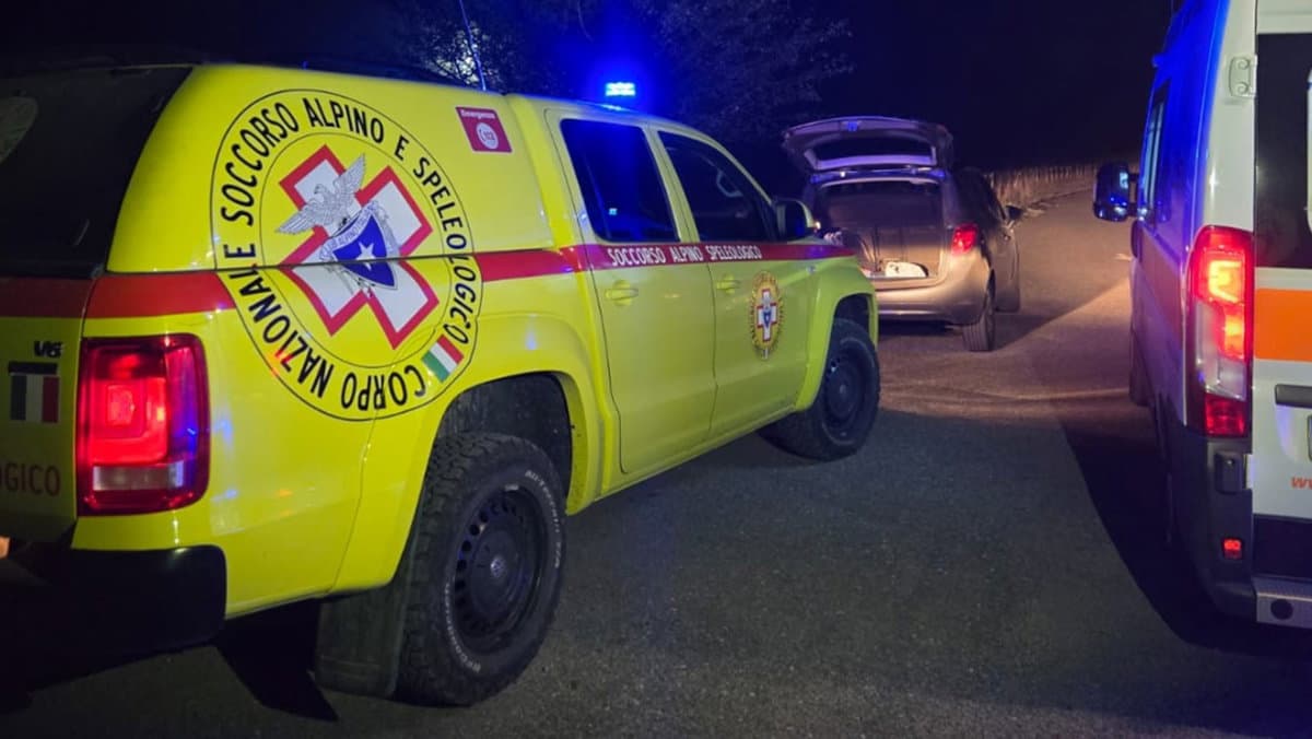 Mormanno, trattore precipita in una scarpata: muore un agricoltore di 67anni