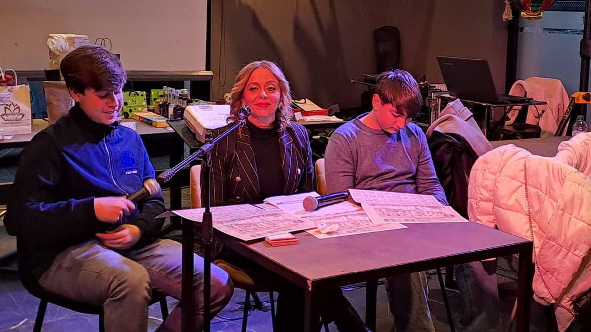 Quando il dialetto diventa festa: successo per l'ottava "Tombola in rossanese" firmata Rossano Purpurea Young