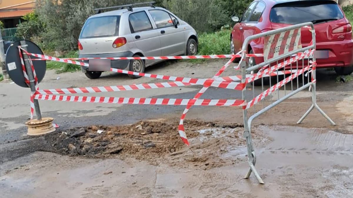 Schiavonea, via della Tramontana: dopo le segnalazioni arriva l’intervento