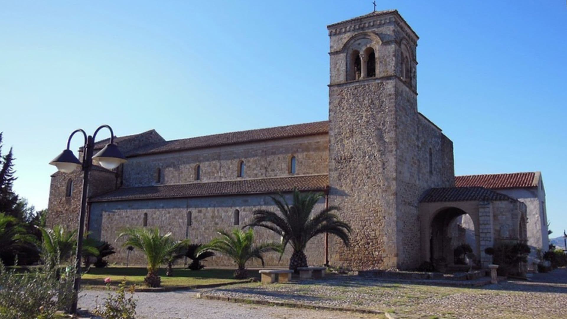 Nuovo appuntamento di Nos Petits Tours: alla scoperta della Rabatana di Tursi e del Santuario di Anglona