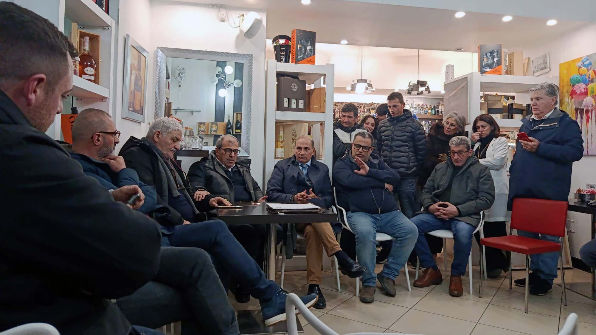 Schiavonea scende in piazza tra paura e reazione civile: corteo per sicurezza e inclusione