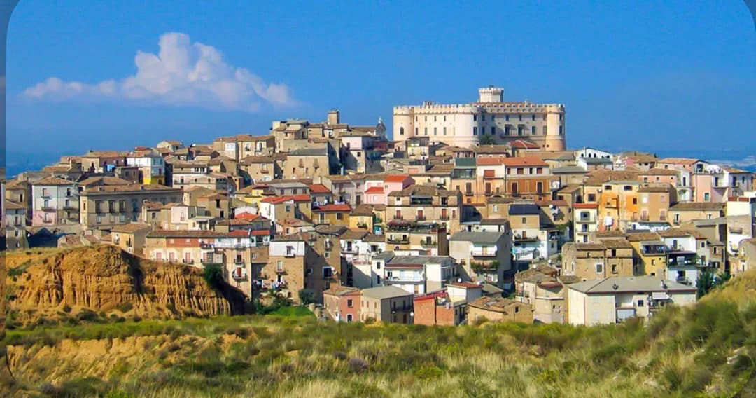 Pendino e Taverna, Fratelli d’Italia all’attacco: «Così si spegne il futuro della città»