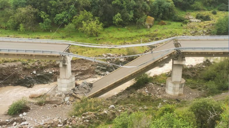 Crollo ponte di Longobucco, stangata della Corte dei Conti: citati a giudizio per 4,8 milioni