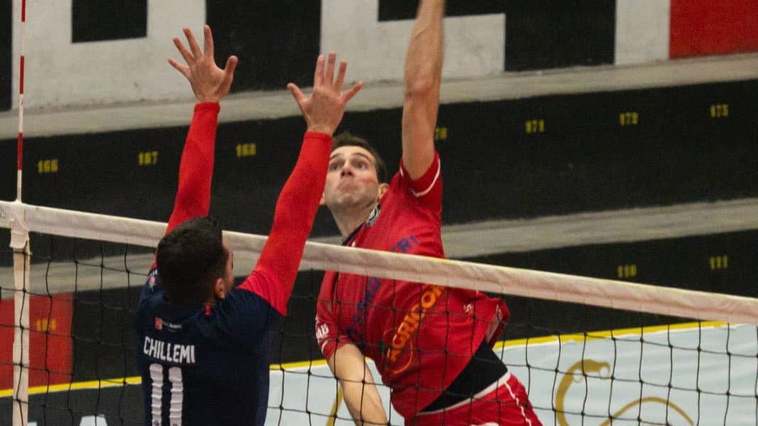 VOLLEY - Cantagalli carica i rossoneri della Sprovieri Corigliano: «Vogliamo continuare a fare bene»