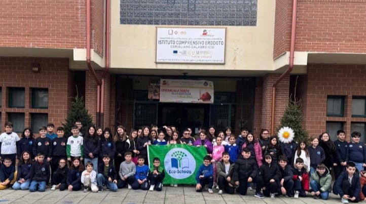Bandiera Verde Eco-Schools all’I.C. “Erodoto”: premiati i plessi Amerise e Ariosto