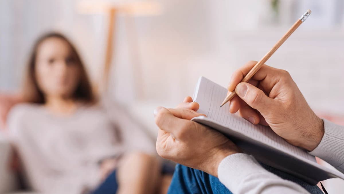 Calabria, tirocini in psicoterapia bloccati: specializzandi senza ore obbligatorie nelle Asp
