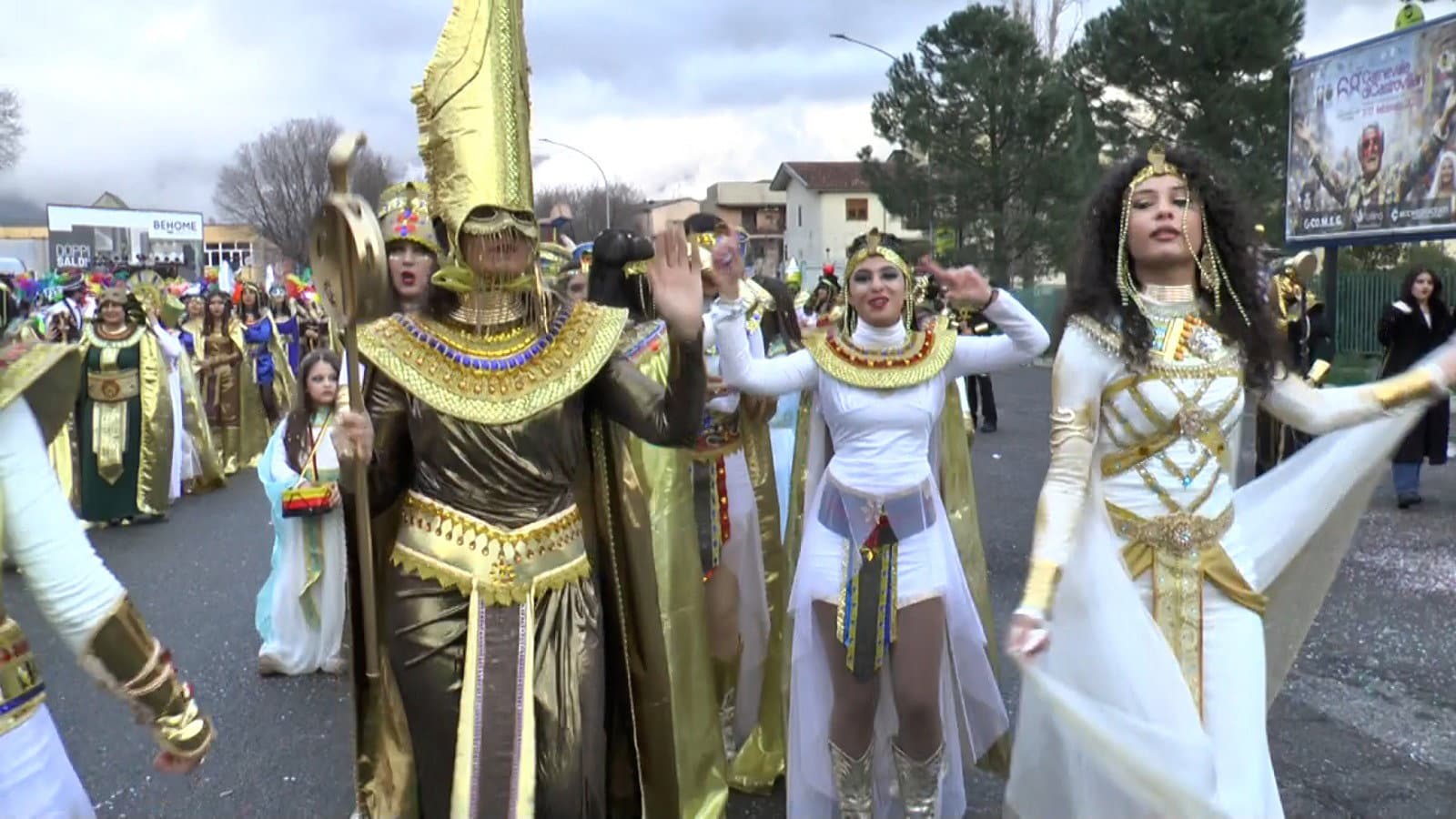 Castrovillari, il Carnevale parte con il pienone: in testa “Mi ritorni in mente”