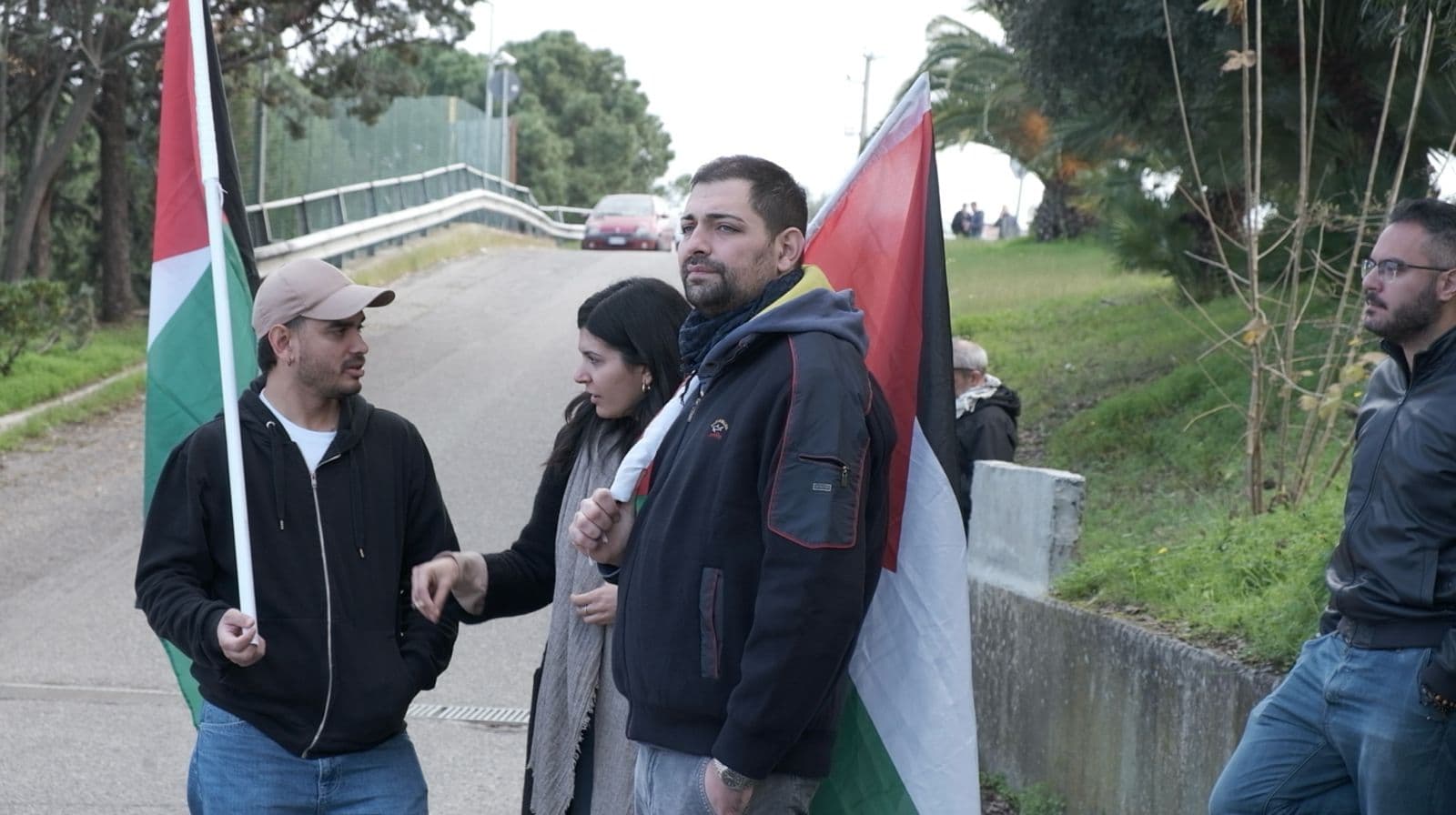 Presidio pro-Palestina davanti al carcere di Rossano: riflettori su tre detenuti