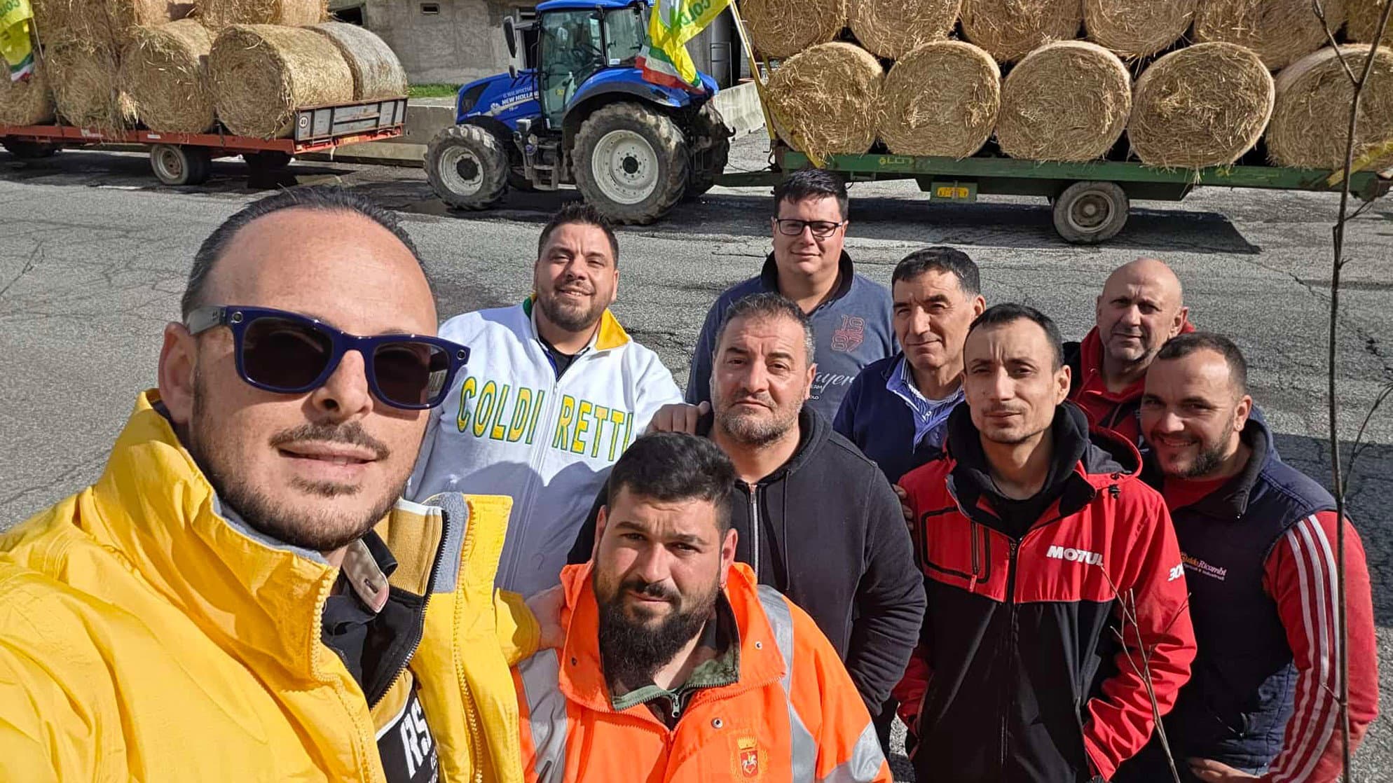 Emergenza maltempo, Coldiretti: consegnati i primi carichi di fieno e foraggi alle aziende colpite
