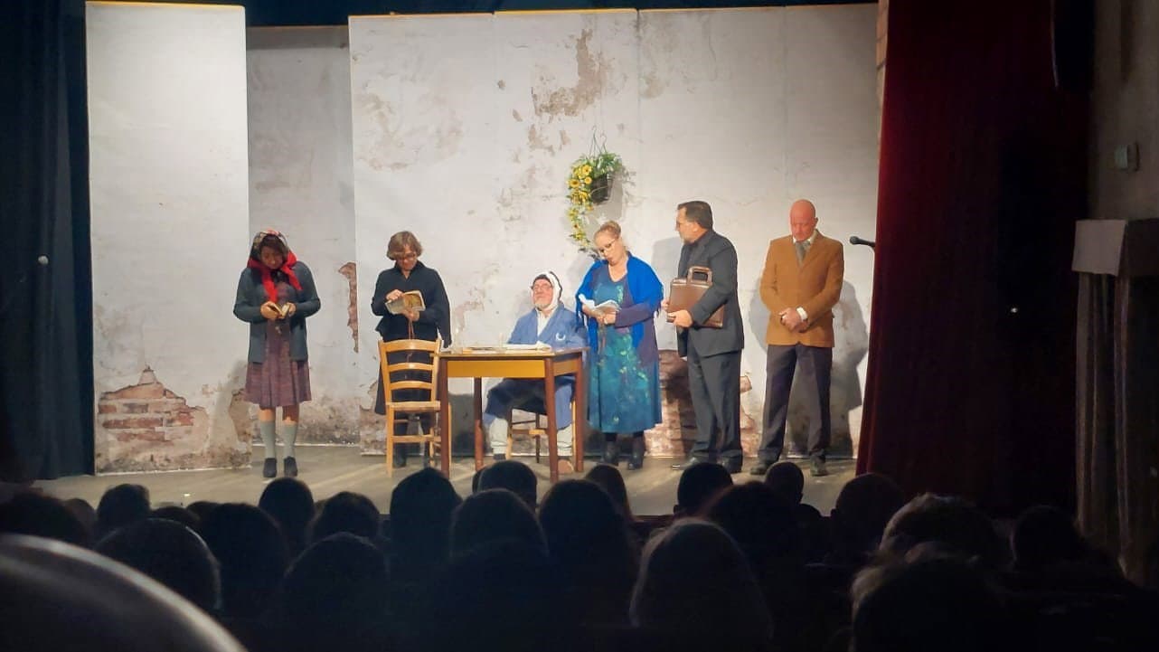 Saracena, rassegna Sipario d’Oro: in scena “Dietro un fantasma” su autismo e famiglia