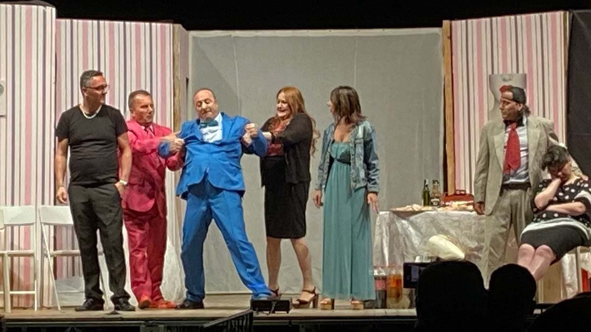 Sipario d’Oro, a Corigliano-Rossano torna la stagione teatrale comica: sette spettacoli tra Paolella e Valente