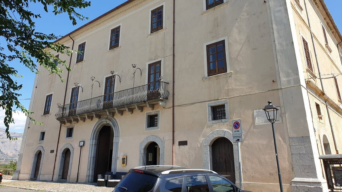 Castrovillari, incontro sul lavoro e impresa: opportunità concrete per professionisti locali