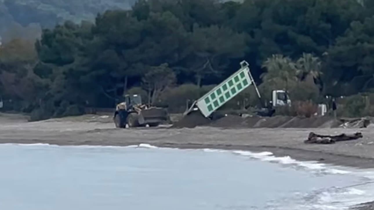 Calopezzati, Fratelli d’Italia attacca il Comune: «Sull’arenile due pesi e due misure»