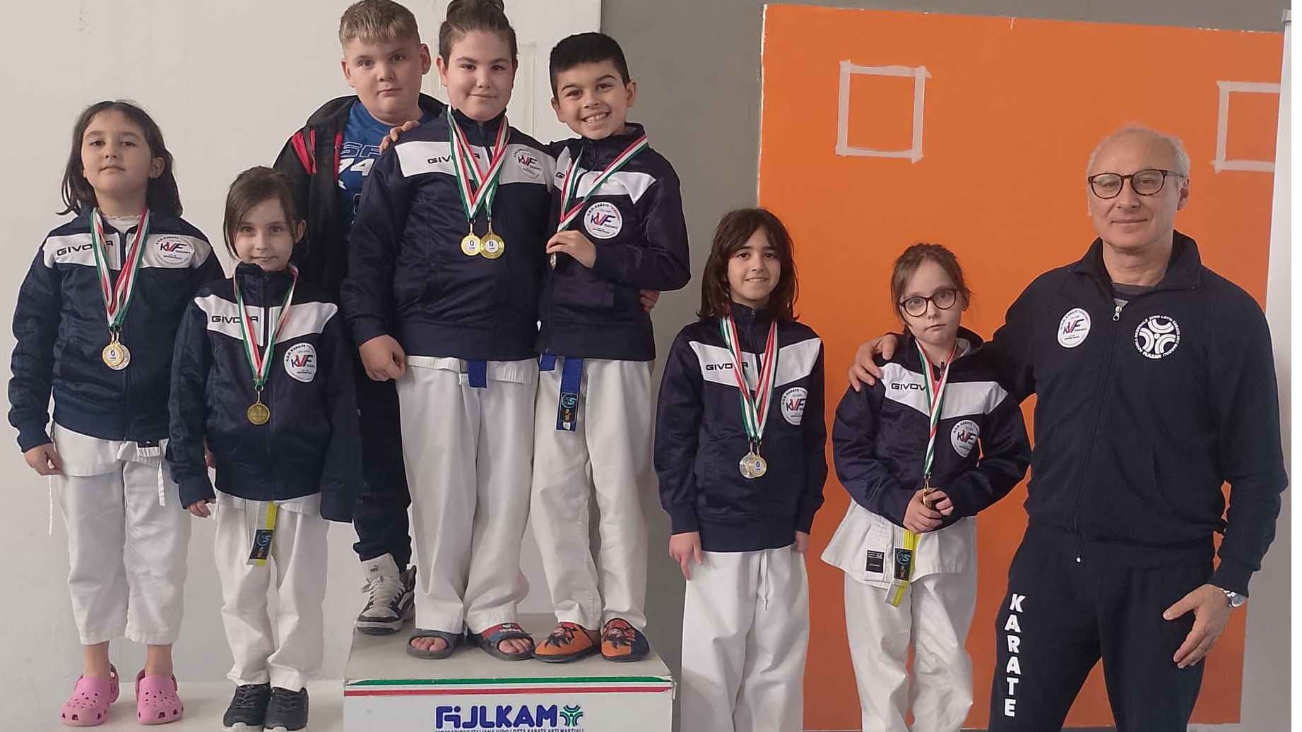 Karate, l’ASD Vincent brilla ad Amantea: oro e podi per i piccoli campioni