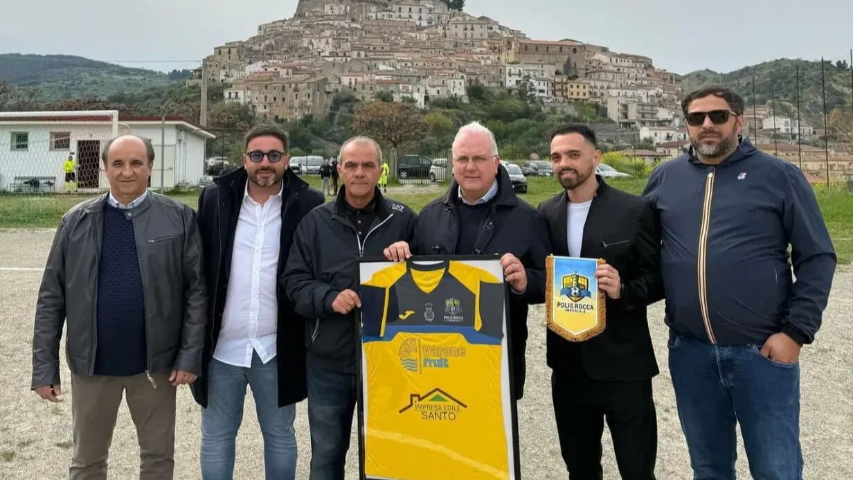 Rocca Imperiale, contributo alla Polisportiva: sostegno concreto a giovani e attività sportive
