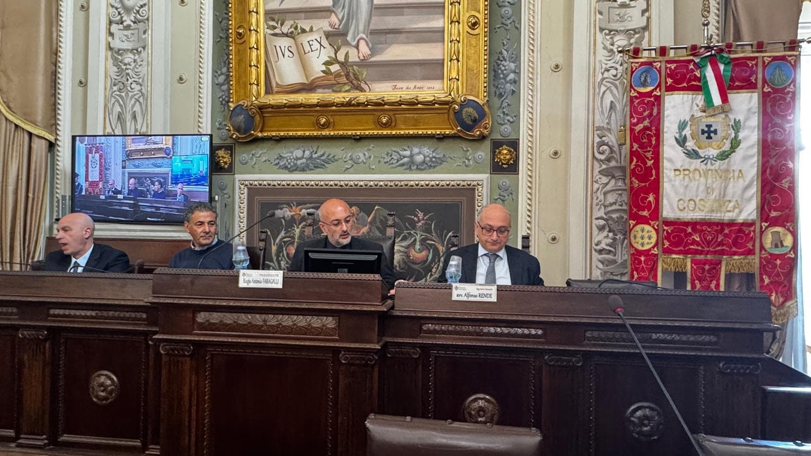 Provincia di Cosenza, si insedia il nuovo Consiglio: Faragalli giura e apre all’unità