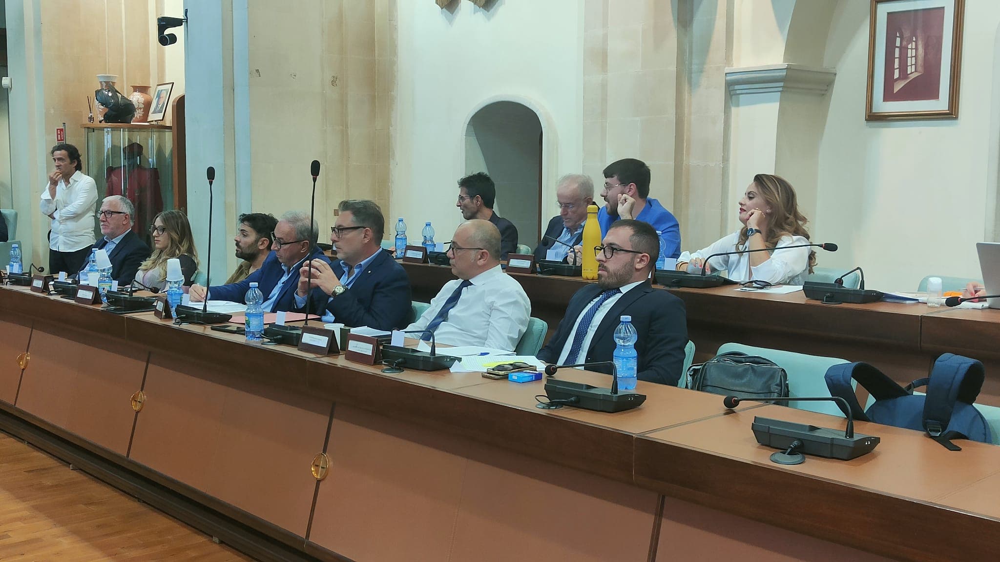 Co-Ro, sicurezza al centro del Consiglio: no all’esercito, richieste più Forze dell’Ordine