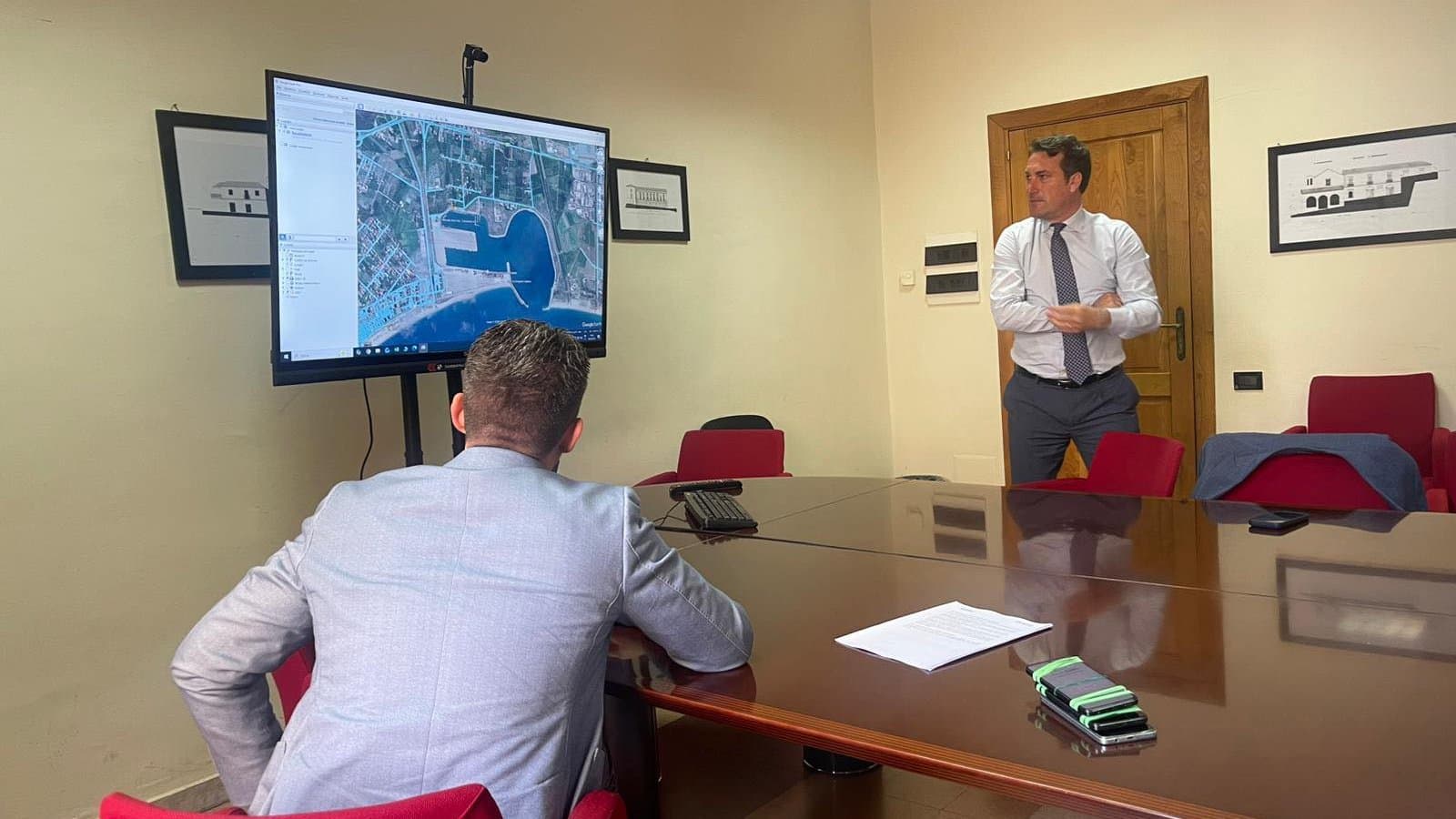 Porto e città, Corigliano-Rossano prova a cambiare rotta: avviato il confronto sul futuro dello scalo