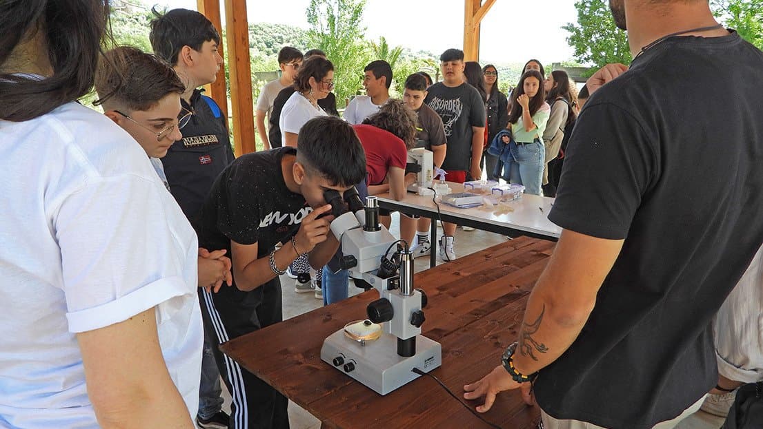 Tarsia–Crati, acqua e foreste diventano scuola: oltre 200 studenti nelle riserve laboratorio