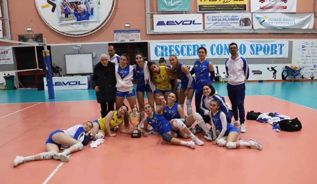 Playoff Serie C: Pallavolo Rossano Asd travolge Siderno e vola ai quarti