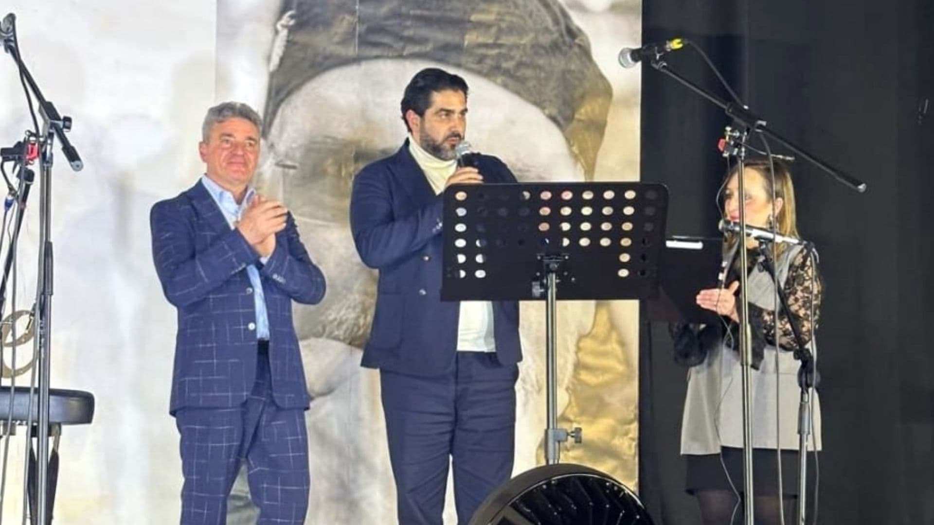 Morano Calabro, tutto esaurito al Festival della Canzone Popolare: evento rafforza tradizioni locali