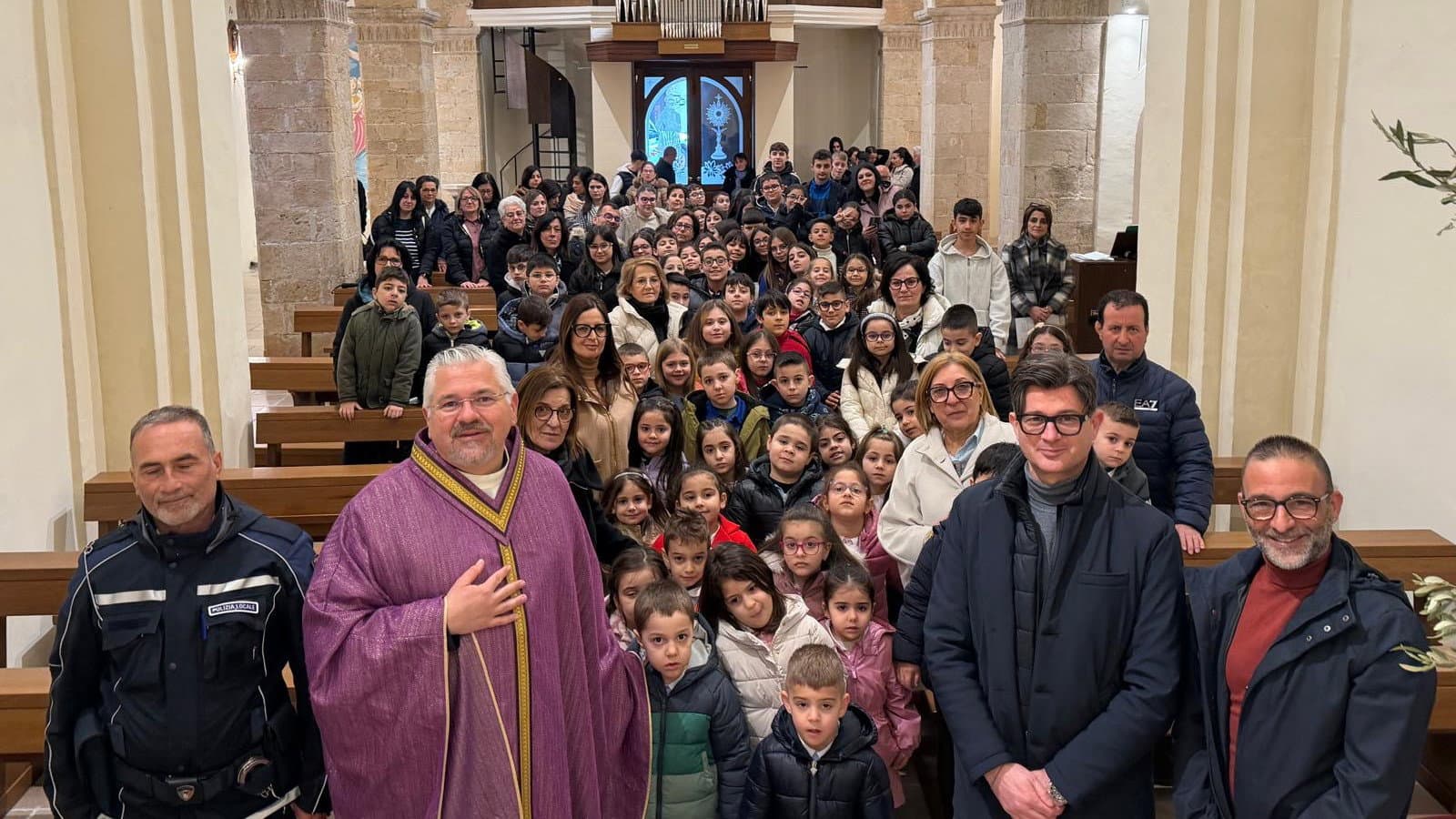Caloveto, Pasqua 2026: il sindaco Mazza invita a solidarietà e unità tra scuole, Chiesa e istituzioni