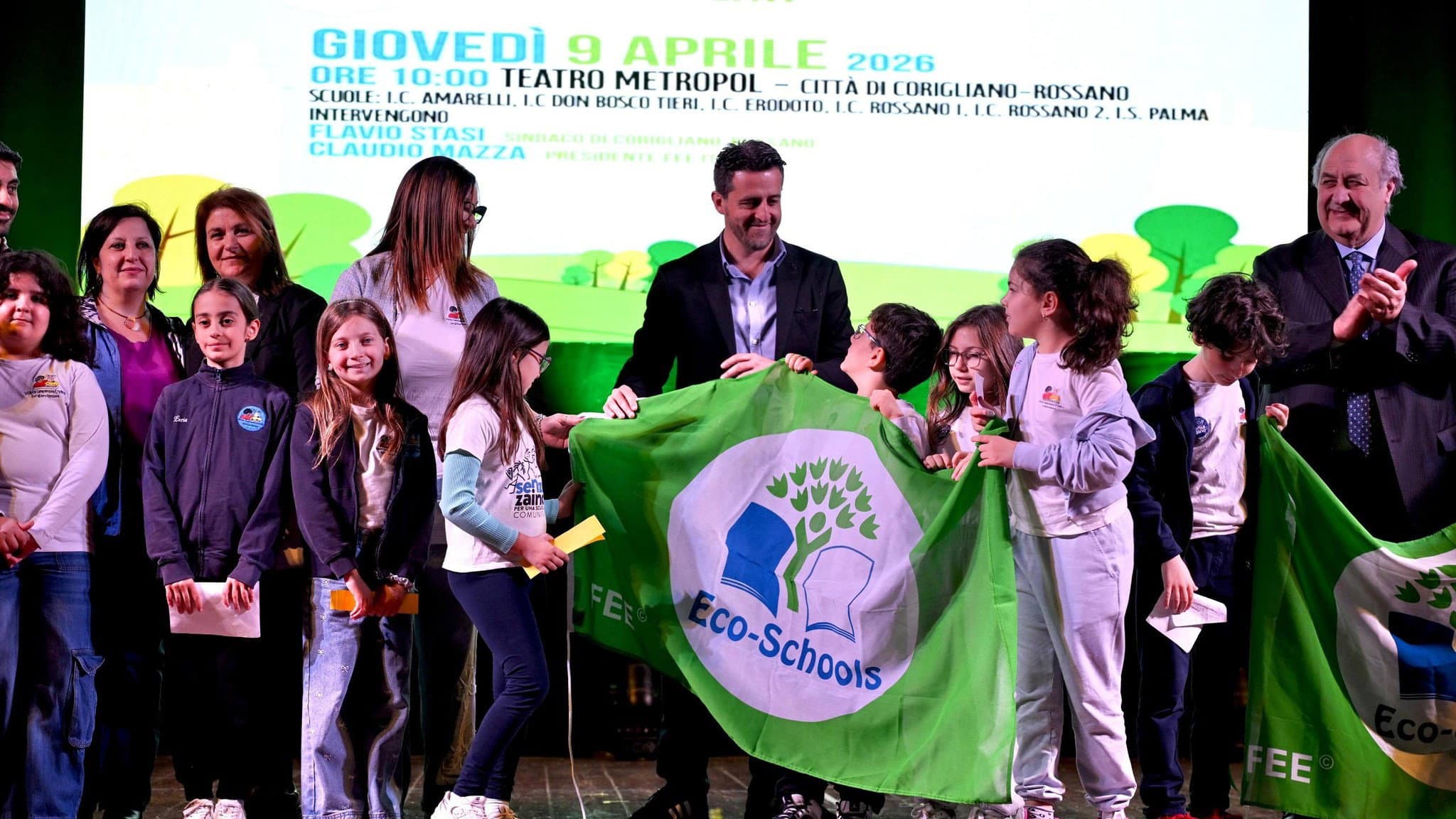 Co-Ro celebra l’ambiente: consegnate le Bandiere Verdi alle scuole della città - VIDEO