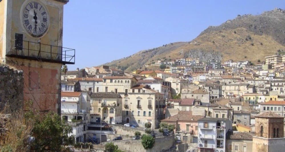 Comune di Cassano, Diocesi e Caritas al lavoro insieme per aiutare famiglie e imprese