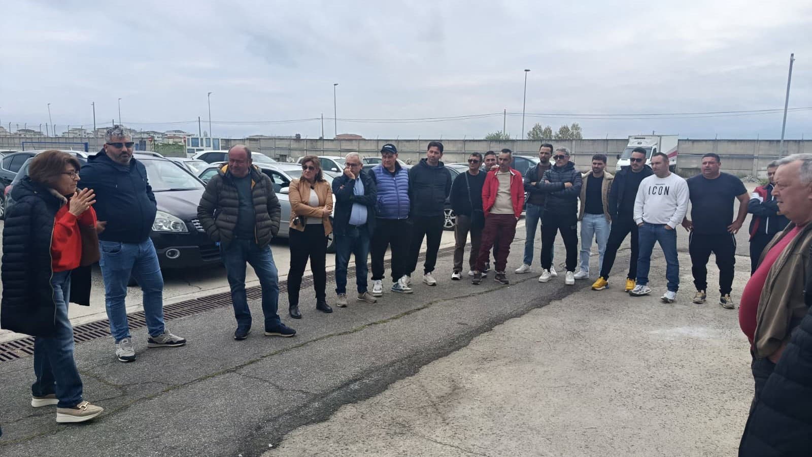 Caro carburante, protesta la marineria di Schiavonea: pescatori in difficoltà chiedono sostegni