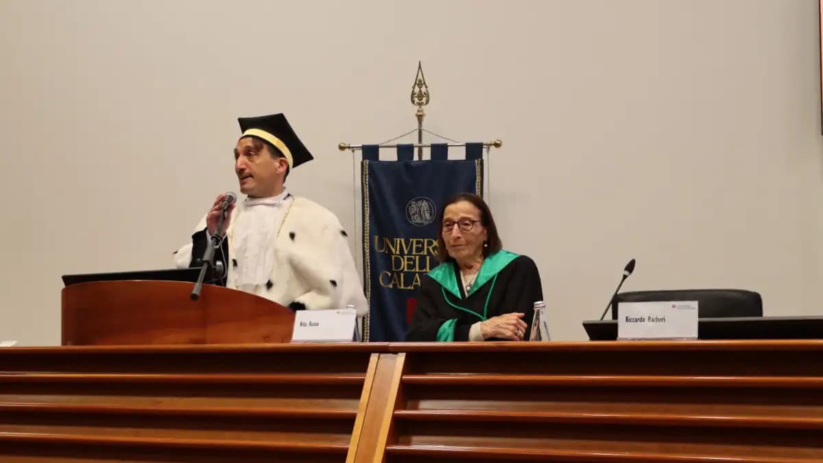 L’Unical celebra l’eccellenza nella divulgazione: conferito dottorato honoris causa in Fisica ad Angela Misiano