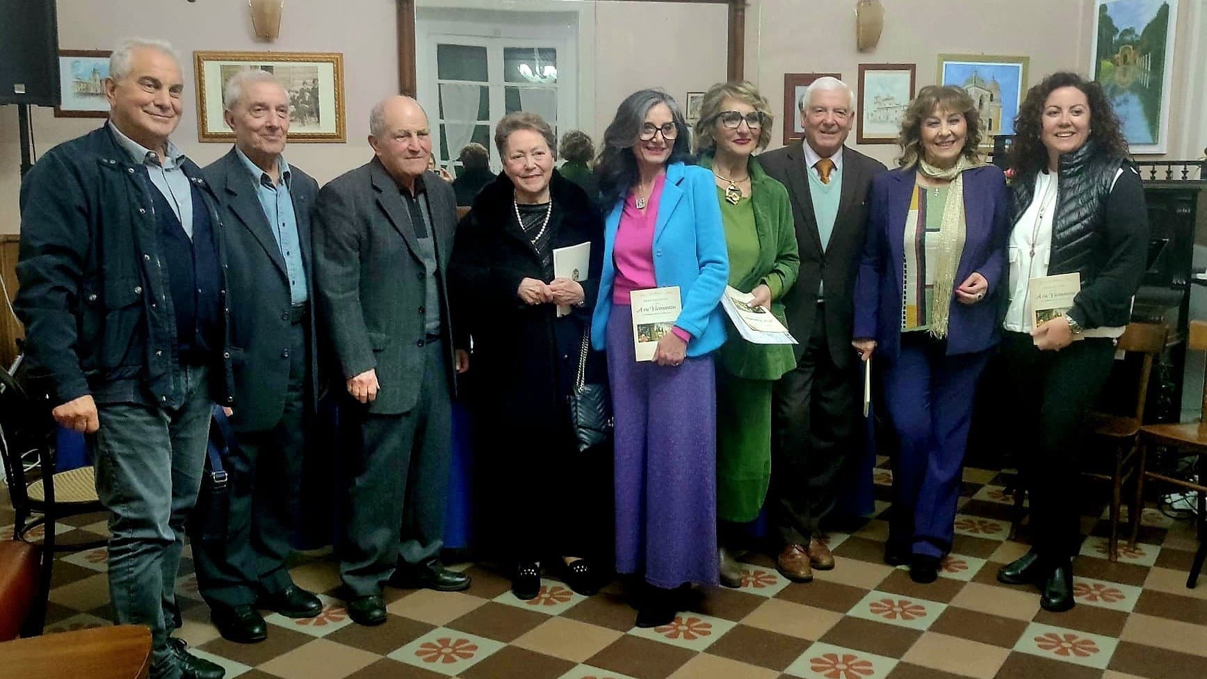 Presentato a Co-Ro il libro “A ru vicinanzu” di Francesco Pace