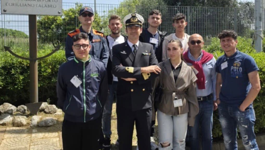 Alternanza scuola-lavoro alla Capitaneria di porto: studenti protagonisti