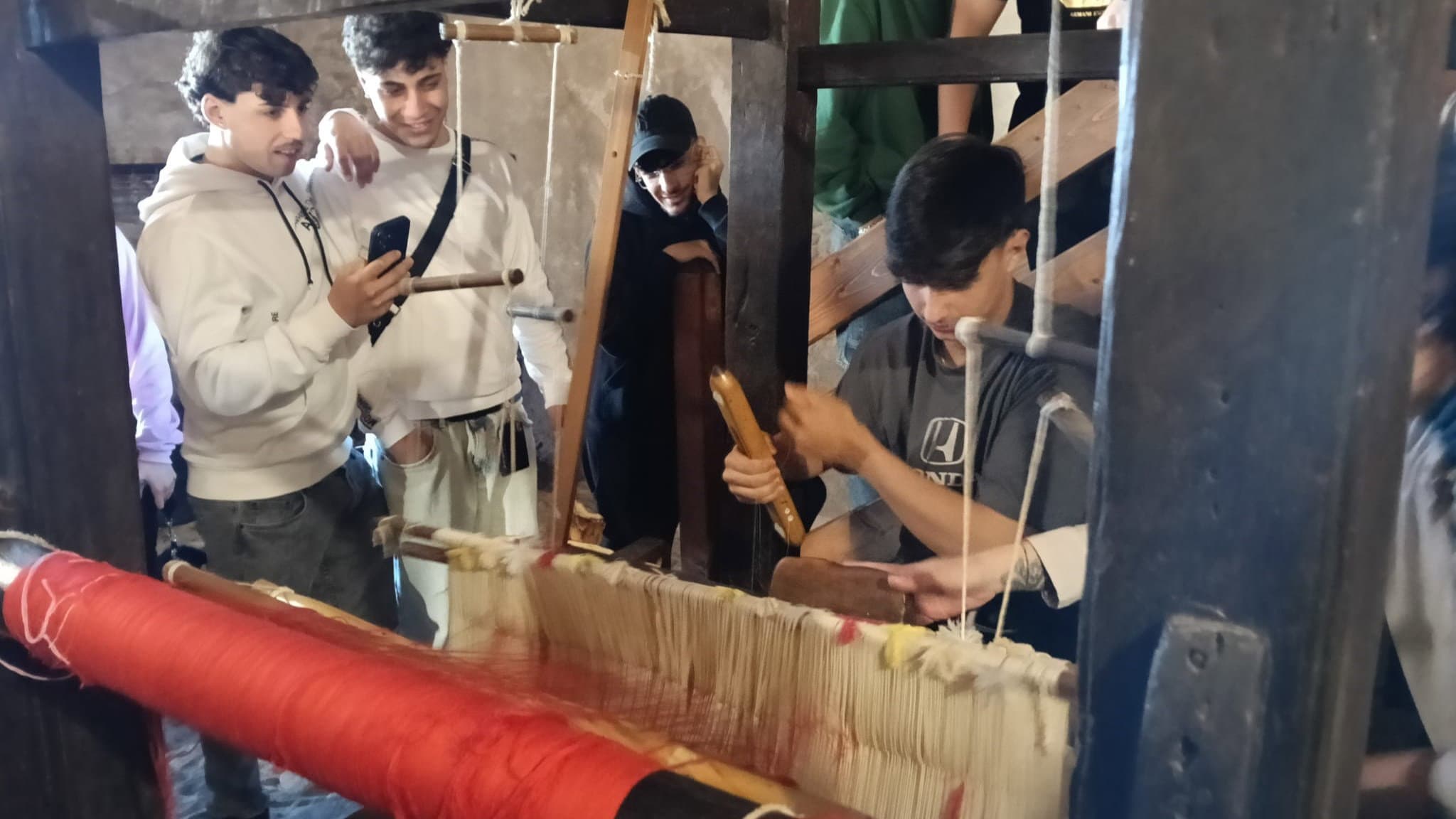 Gli studenti del Made in Italy dell’Ipseoa Ipsia Castrovillari alla scoperta della seta