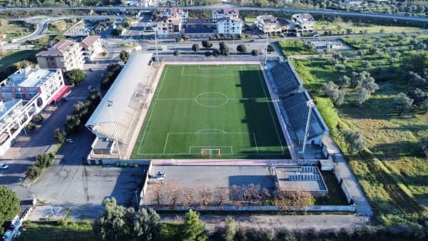 Disordini allo Stefano Rizzo di Co-Ro: emanati due Daspo per un tifoso e un calciatore