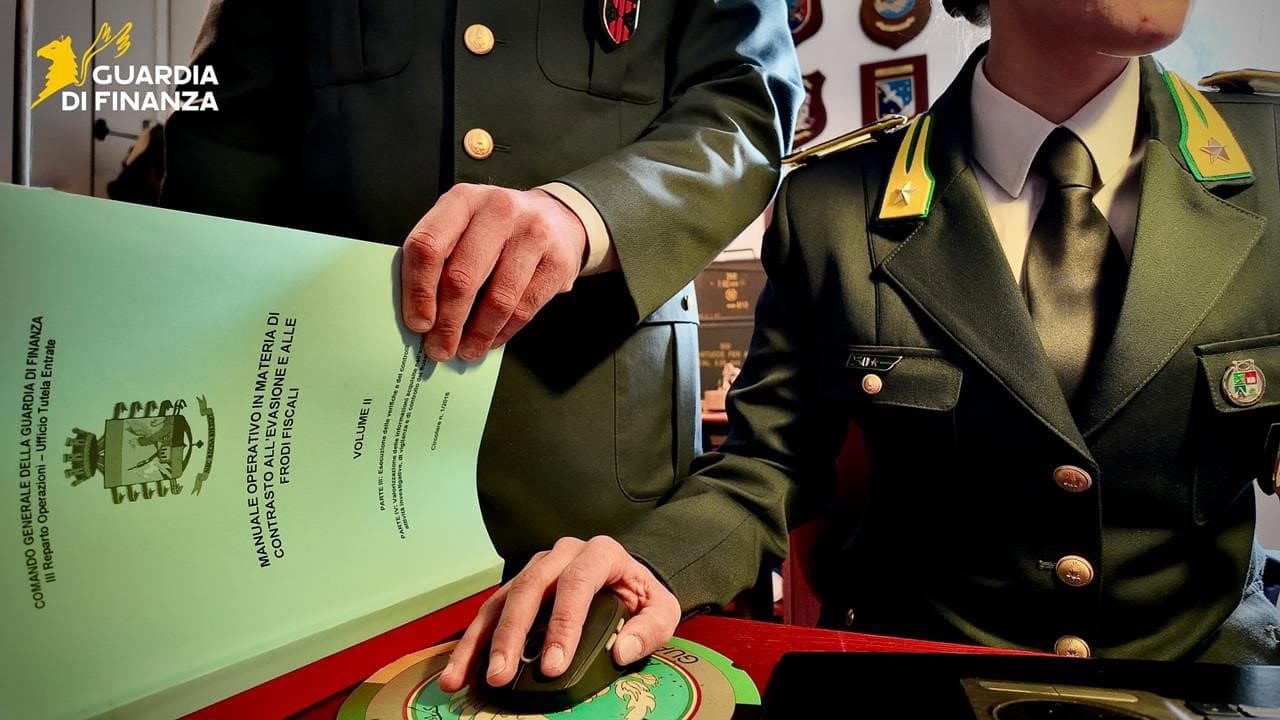 Montalto Uffugo, frode fiscale da 34 milioni: misure cautelari per rete con 1.263 operatori esteri