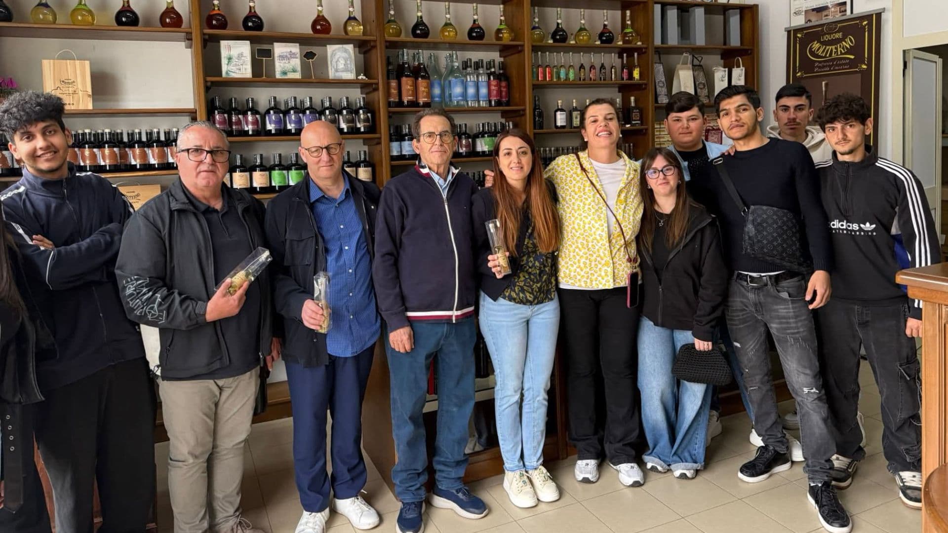 Gli studenti del Da Vinci di Castrovillari riscoprono le tradizioni grazie al progetto "Mani in pasta"