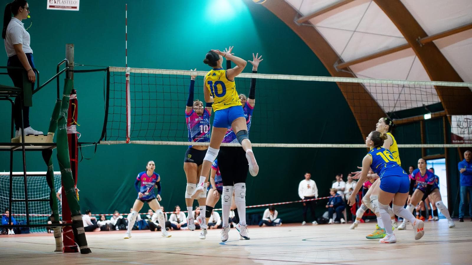 Rossano sfiora la Supercoppa del Sud: finale persa al tie-break, Trani vince 3-2