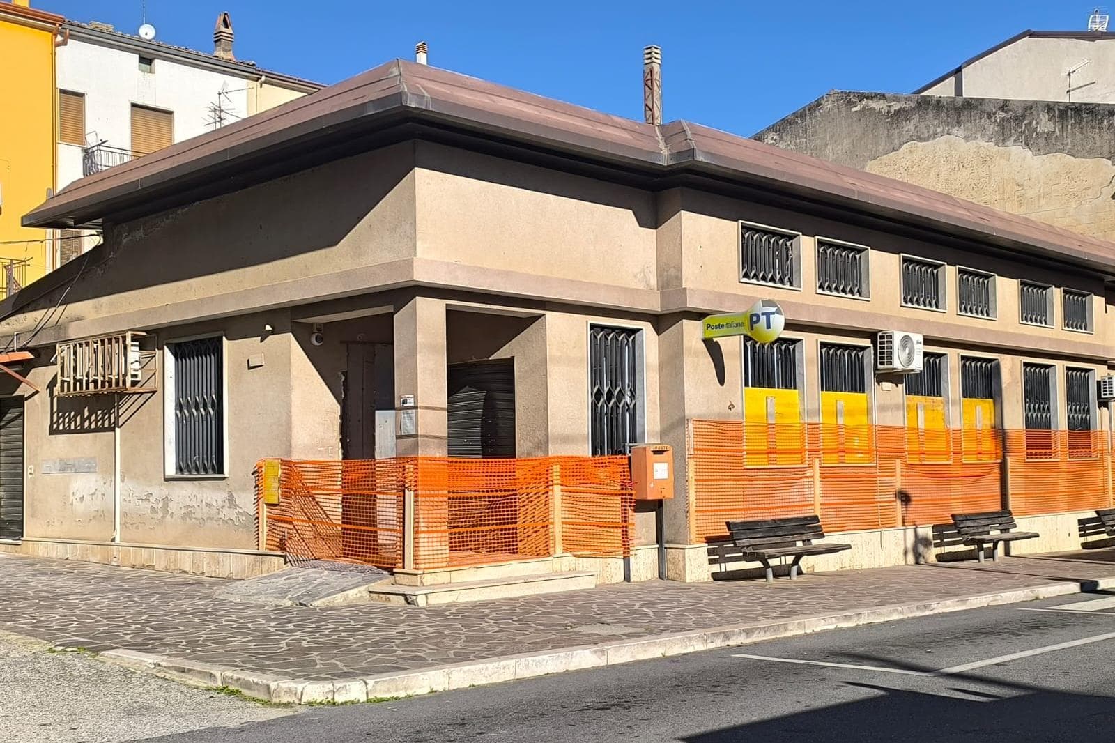 Poste chiuse a Lauropoli, Ndc incalza: «Fine lavori il 4 maggio? Cantieri mai partiti»