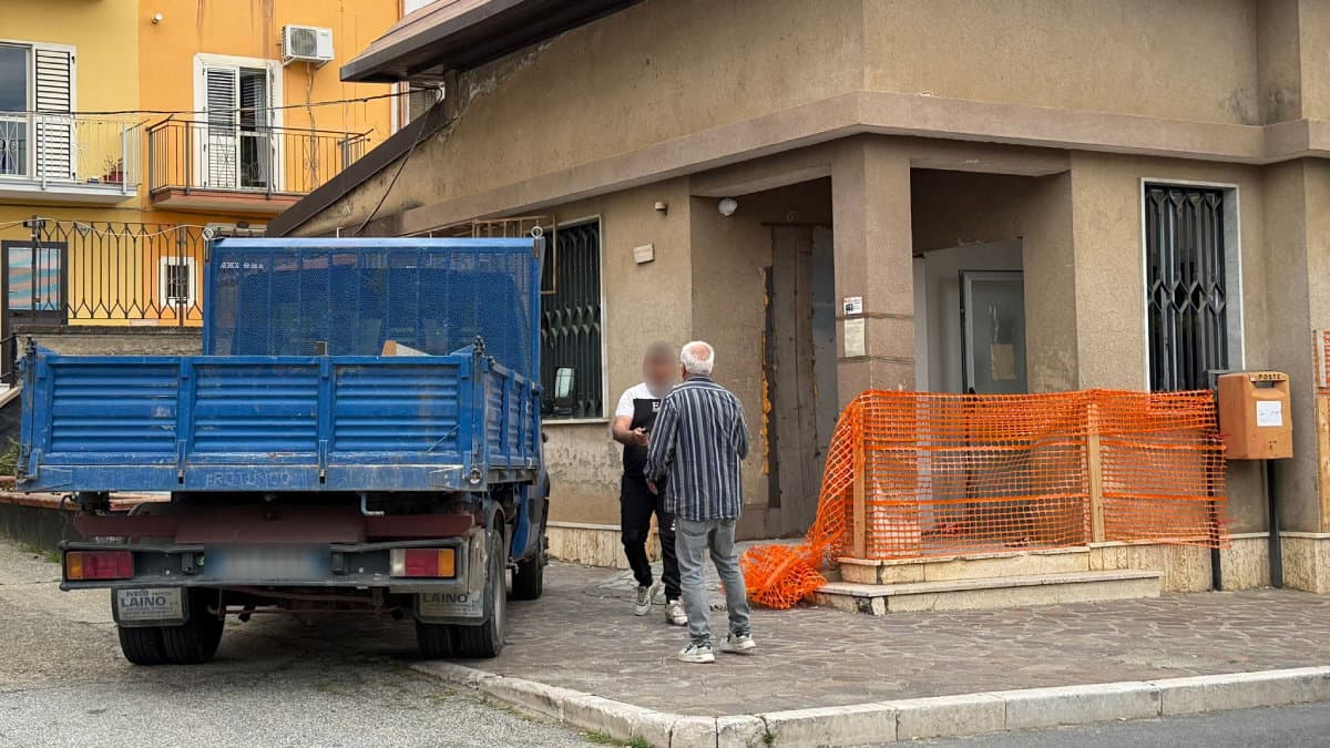 Poste di Lauropoli, lavori ripartiti: cantiere in corso e nuova scadenza al 28 maggio