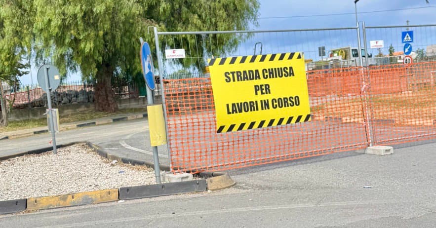 Crosia, caos viabilità per il sottopasso ferroviario: Forza Italia presenta una mozione