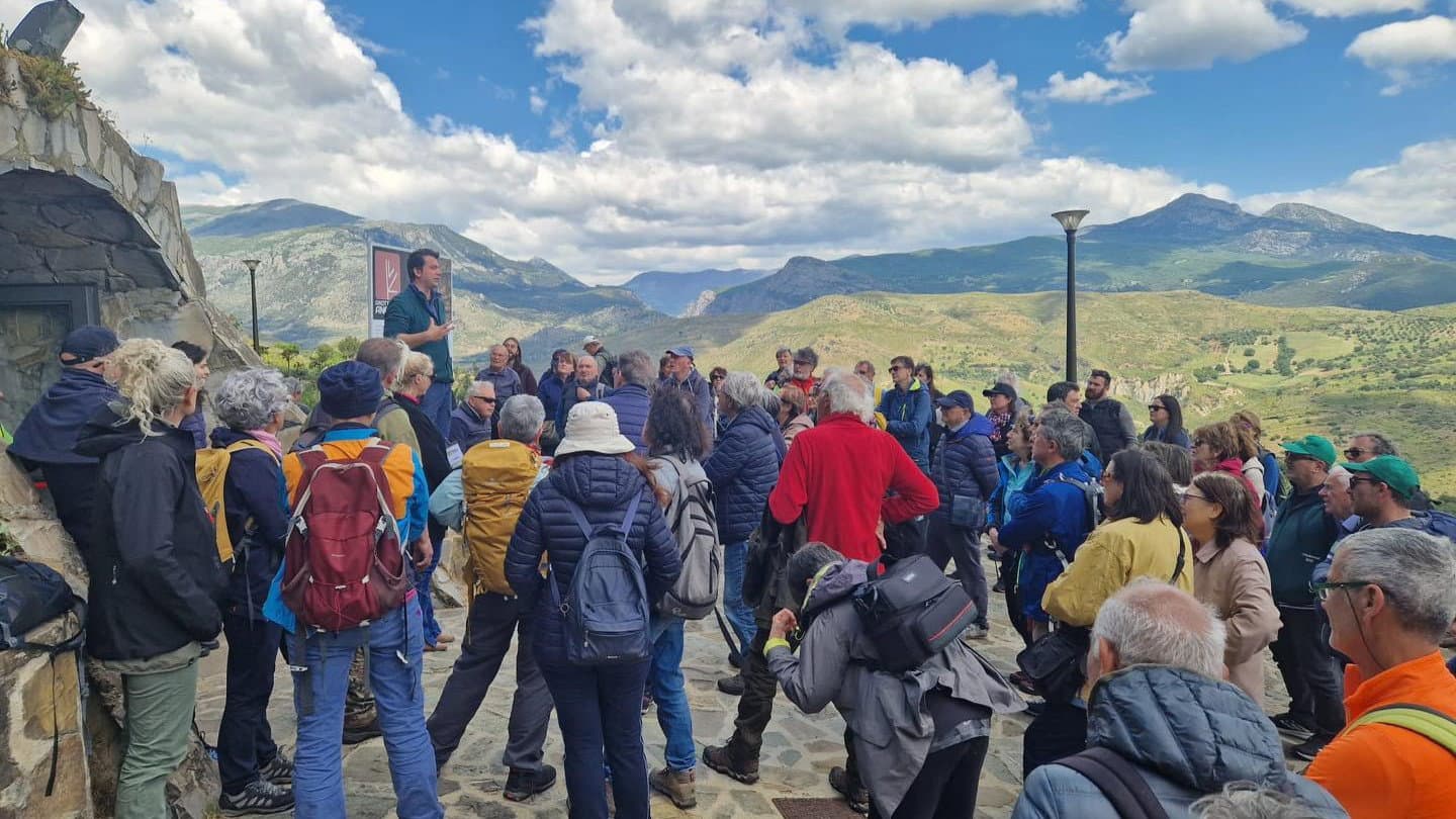 Cassano Jonio, orchidee e speleologia rilanciano il turismo naturalistico: eventi con studiosi da tutta Italia